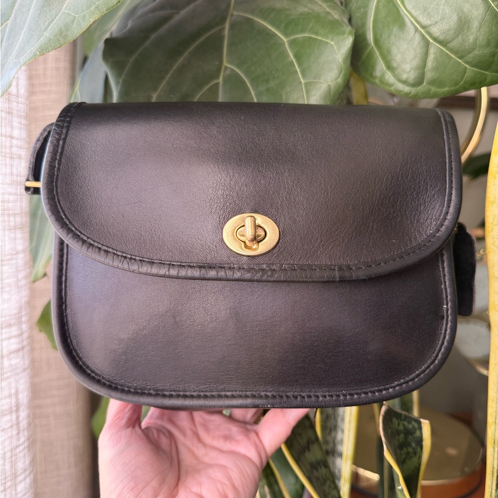 SOLD.     Vintage Coach 1989-1993 Black Collegiate 9815